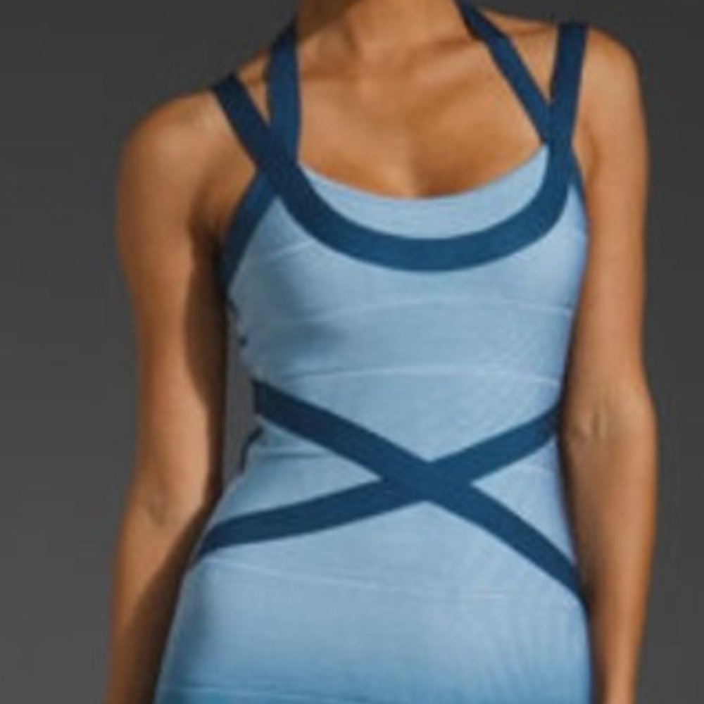 Stretta blue ombré Ciara dress size Medium - Picture 3 of 10
